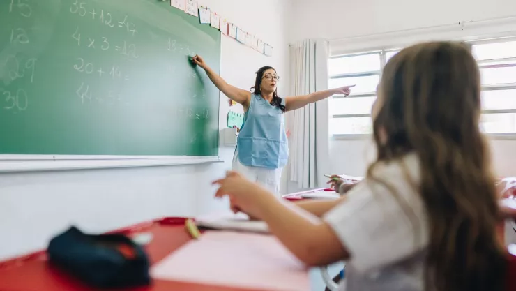 Día del Maestro: Regalarán electrodomésticos a profesores por el 15 de mayo