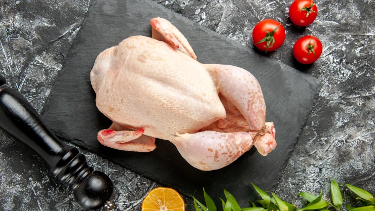 Pollo crudo