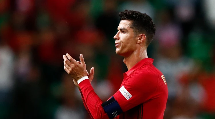 Cristiano Ronaldo con la camiseta de la selección de Portugal