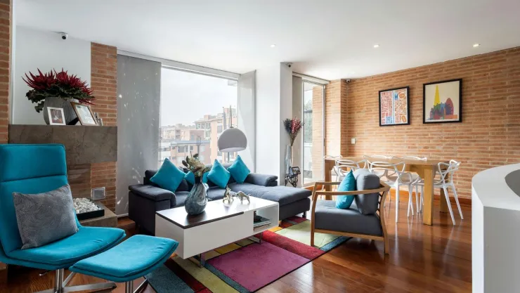 5 opciones para reemplazar los muebles y dejar espacios libres para que la sala de tu casa se vea bien