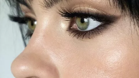 El delineado smokey es perfecto para un look de noche