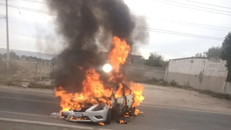 quema de autos en celaya guanajuato hoy 7 de enero.jpg