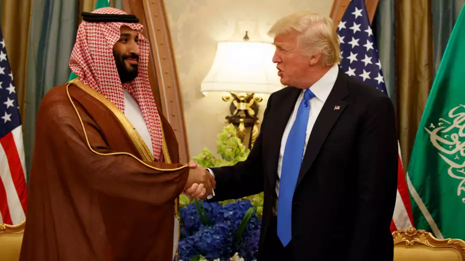 Mohammed bin Salmanl y Donald Trump en Arabia Saudita.