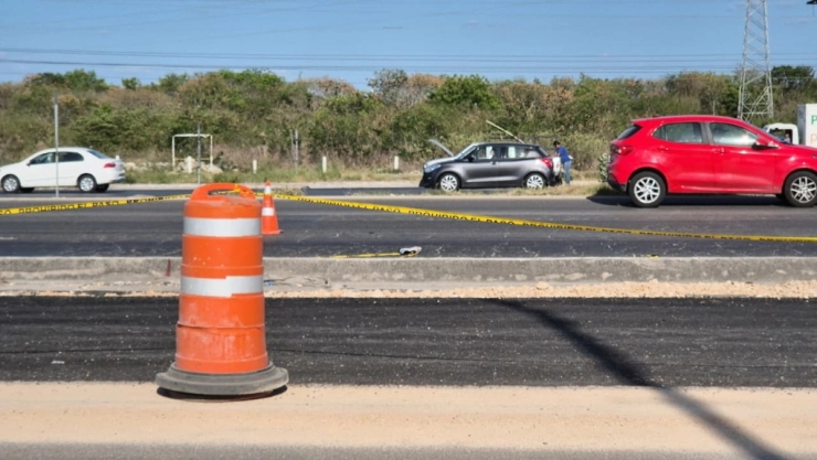 Cruzar el Periférico de Mérida LE COSTÓ LA VIDA; la policía ya está en el lugar