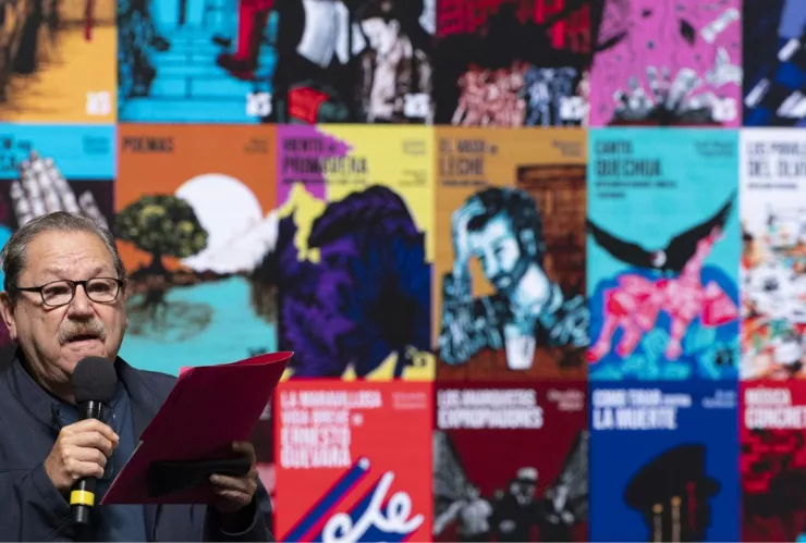 Taibo II invisibiliza escritoras mexicanas.