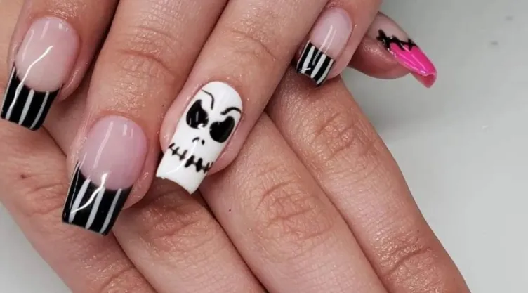 4 diseños de uñas de Jack y Sally para Halloween