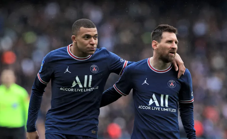 Mbappé y Messi