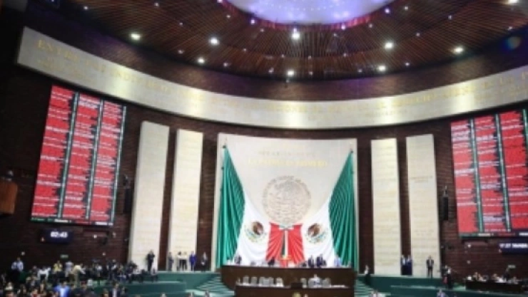 Anti-Brexit protestors demonstrate at Whitehall in London