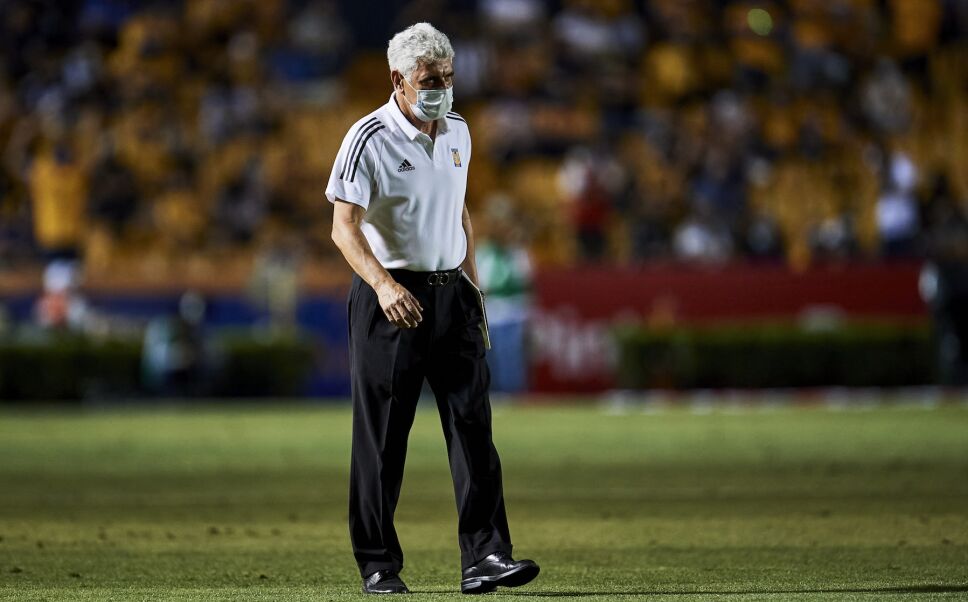 Ricardo Tuca Ferretti sale de Tigres