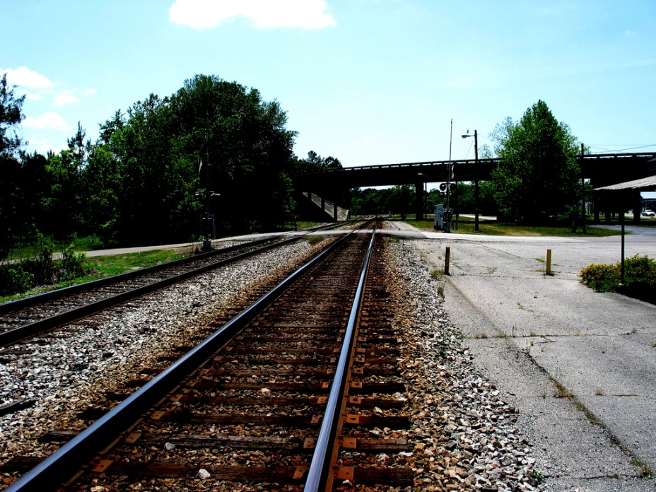 Camión choca con tren