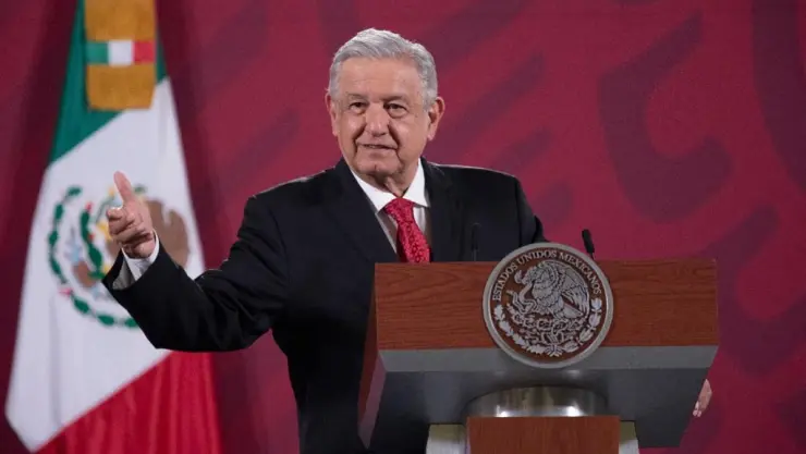 AMLO-MEDICAMENTOS.jpeg
