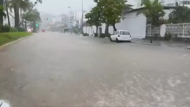 Av. Costera Miguel Alemán