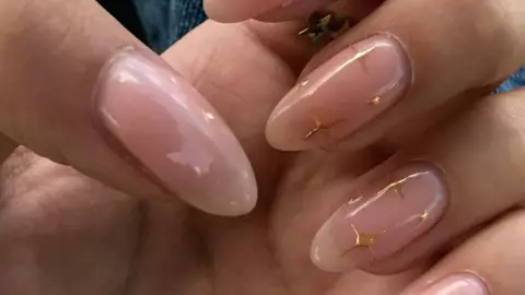 7 diseños de uñas con estrellas: las puedes usar en cortas o largas y se verán de lujo
