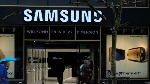 El One UI 7 se está instalando en miles de celulares y este es su peso