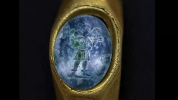 Tesoro anillo cristiano 1.jpg