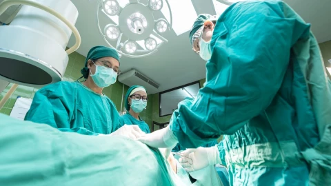 salario médicos especialistas