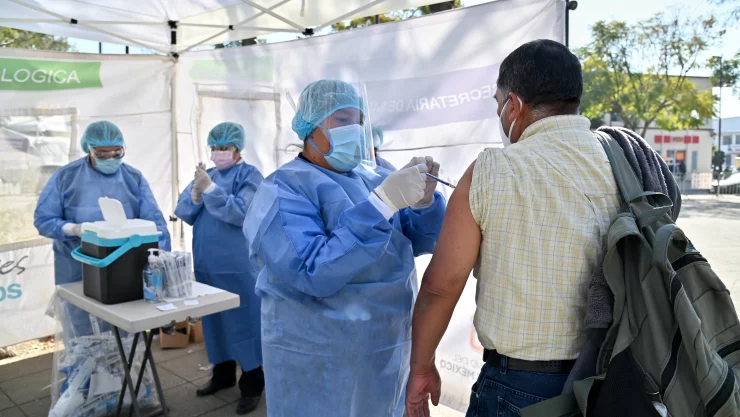 Iniciará vacunación COVID-19 para personas de 50 a 59 años y embarazadas en 11 municipios de Edomex.