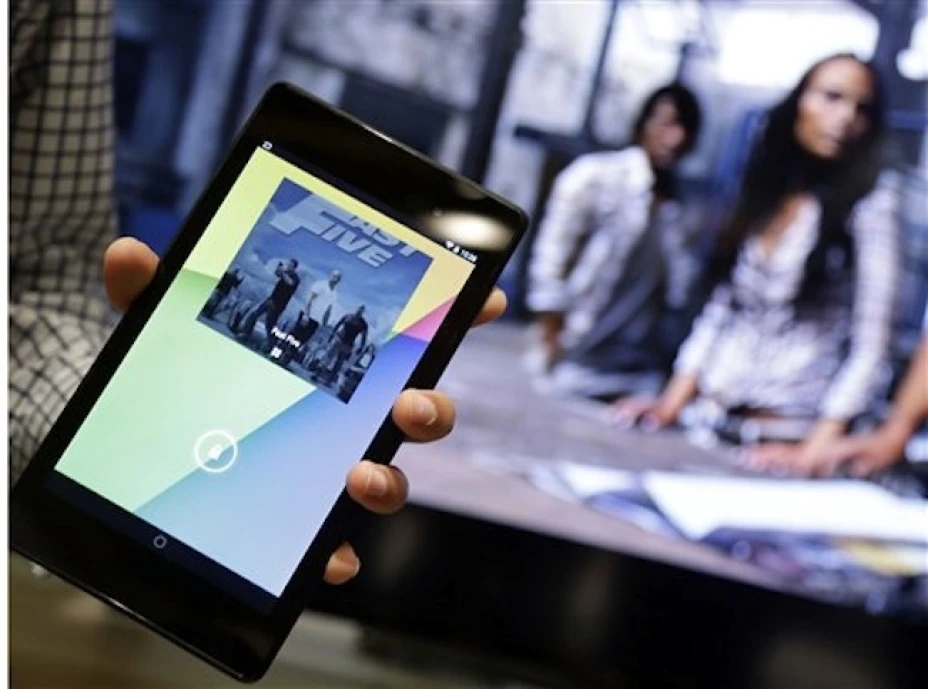Google presentó una versión más elegante de su tableta Nexus 7