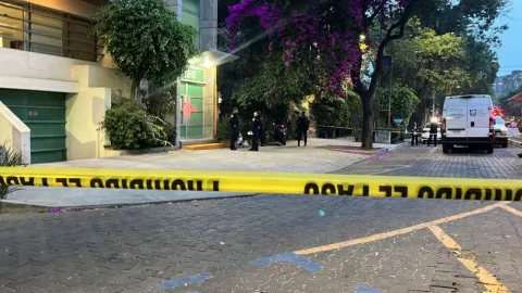 Asesinan al actor Kevin Kaletry en teatro de la Condesa