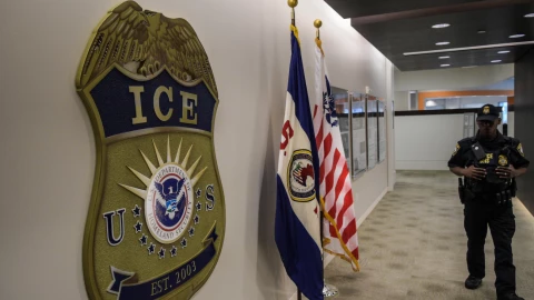 Denuncian detenciones de inmigrantes durante entrevistas de residencia y ciudadanía en EUA