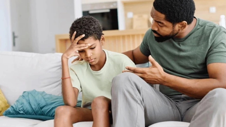 La regla que deben aplicar los padres para tener hijos resilientes