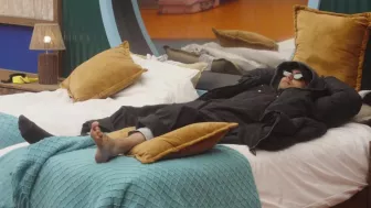 la granja vip accidente sergio mayer mori vaca canela