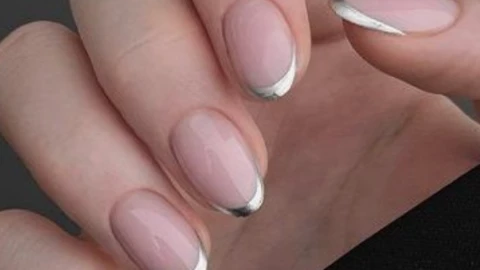 diseños de uñas largas para lucir en Año Nuevo