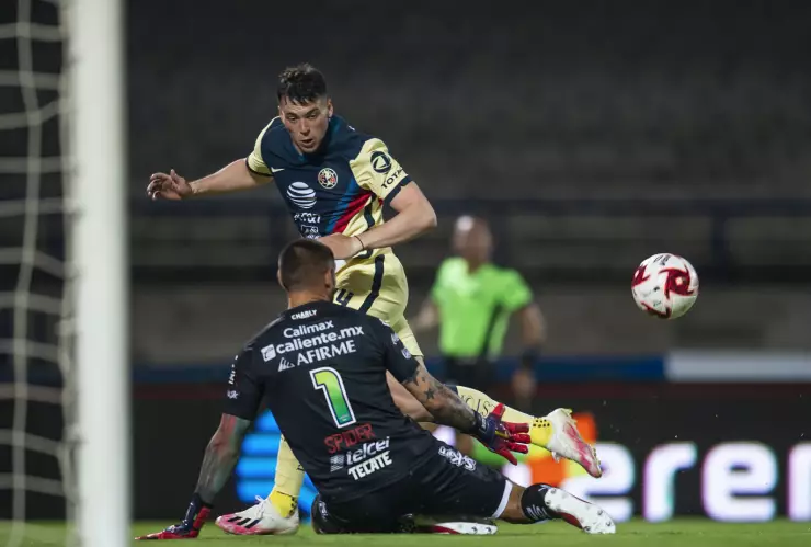 América golea a Xolos