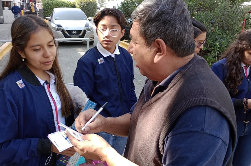 El colegio CFH realizó un gran donativo al Juguetón Azteca