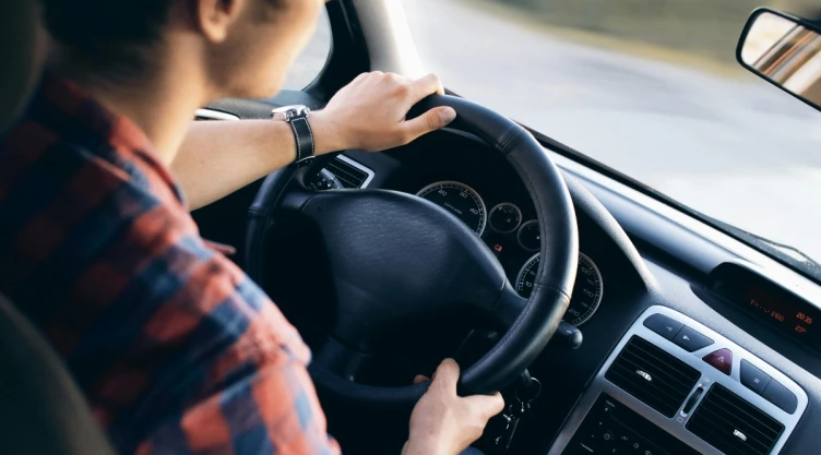 Estos son los nuevos requisitos para sacar la licencia permanente gratis a partir de marzo 2024