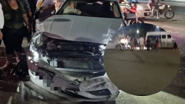 Noche accidentada en Cancún tras fuerte choque en la avenida Chac Mool entre combi y auto.jpg