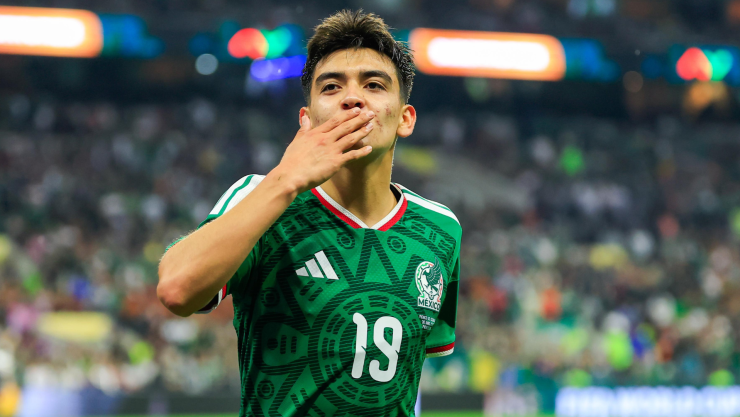 Gilberto Mora.png