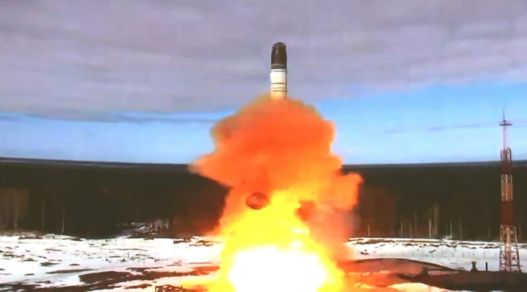 Rusia Sarmat misil balístico intercontinental