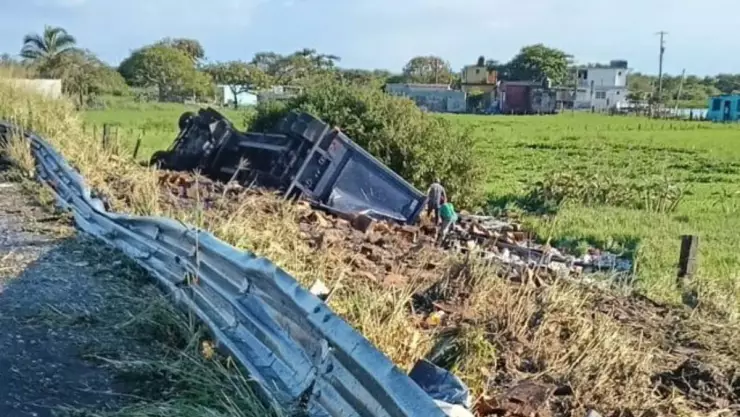 Accidente en Alvarado