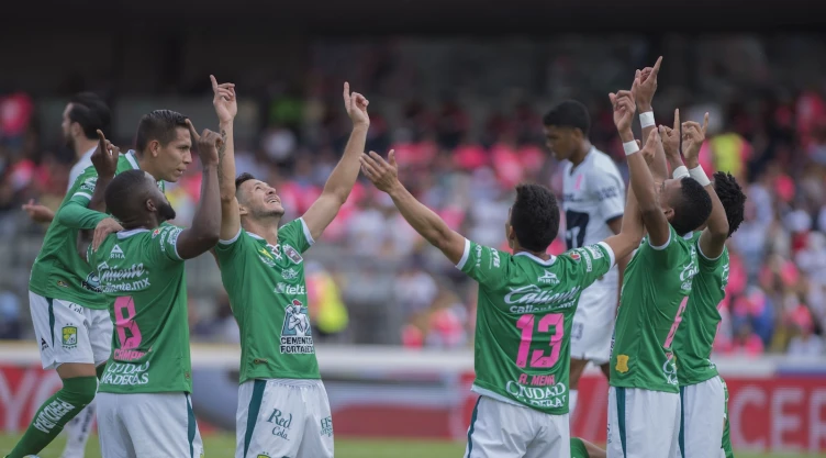 Pumas vs León