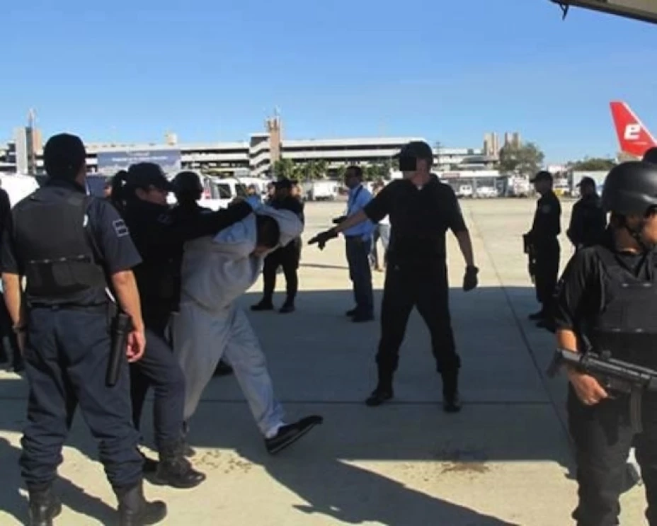 Fueron trasladados a Oaxaca, 193 reos federales de penales en Guadalajara