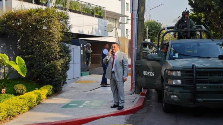 Sujetos armados ingresan a un hospital privado y asesinan a un hombre en Cuernavaca