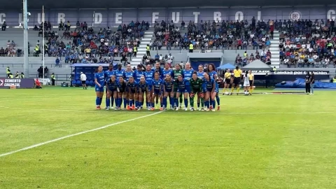 cruz azul femenil.jpg