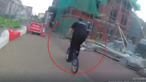 policía bicicleta infantil ladrón