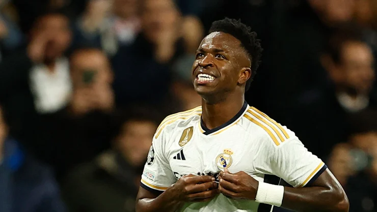 Vinícius con la camiseta del Real Madrid