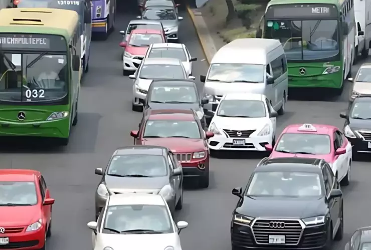 Hoy no circula jueves 1 de mayo 2025 Cdmx y Edomex