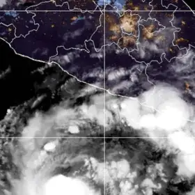 Huracán Trudy frente a las costas de México.