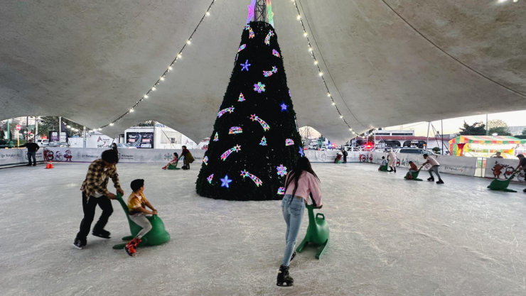 Pistas de hielo gratis en CDMX