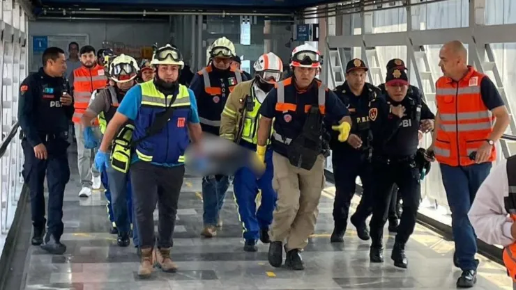 Metro CDMX: Así fue el rescate de una persona que se arrojó en San Antonio Abad