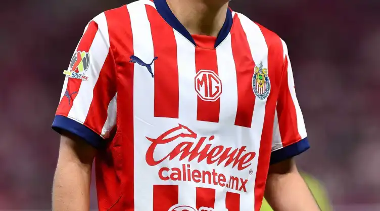 Nene Beltrán baja de Chivas para el Apertura 2025 Liga BBVA MX