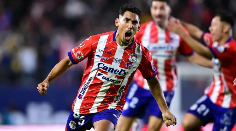 Rica Chávez refuerzo Monterrey Clausura 2025 Liga BBVA MX.