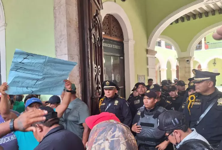 Pescadores de Sisal causan destrozos en el Centro de Mérida