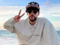 Bad Bunny saludando (2).jpg