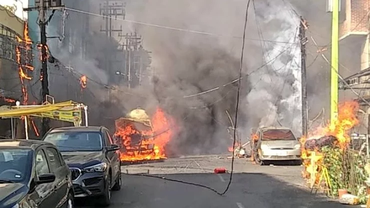 Explosión de pipa de gas consume 6 locales en el Mercado Jamaica