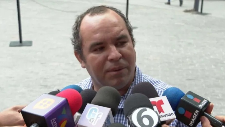 Ordenan a Livia Brito y a su exmarido Mariano Martínez pagarle más de un millón de pesos al fotógrafo Ernesto Zepeda
